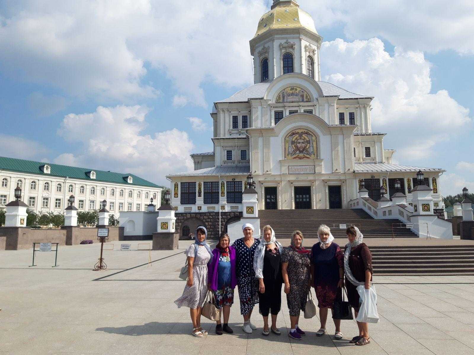 Паломническая поездка в Свято-Троицкий Серафимо-Дивеевский женский монастырь.