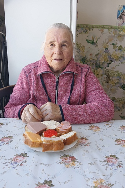 День рождения бутерброда